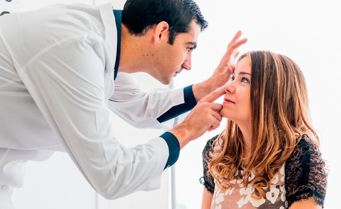 Лечение патологий сетчатки глаза в Москве в клинике Столица